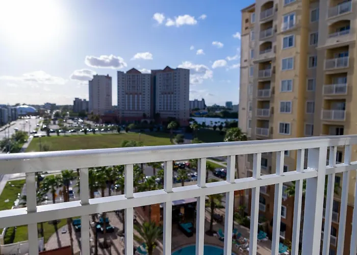The Point Hotel & Suites - 705S Luxury - Pool View - Close To Universal